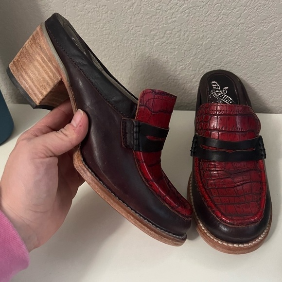 Freebird by Steven | Red Brown Collins Mules Clogs Leather Sz‎ 7 - Picture 1 of 8